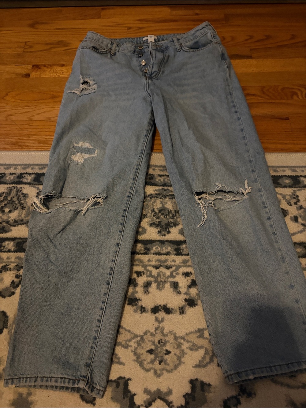 Forever 21 Light Wash Distressed Boyfriend Jeans